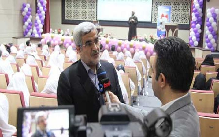 اهدای 267 کمک جهیزیه به نوعروسان قمی اهدای 267 کمک جهیزیه به نوعروسان قمی
